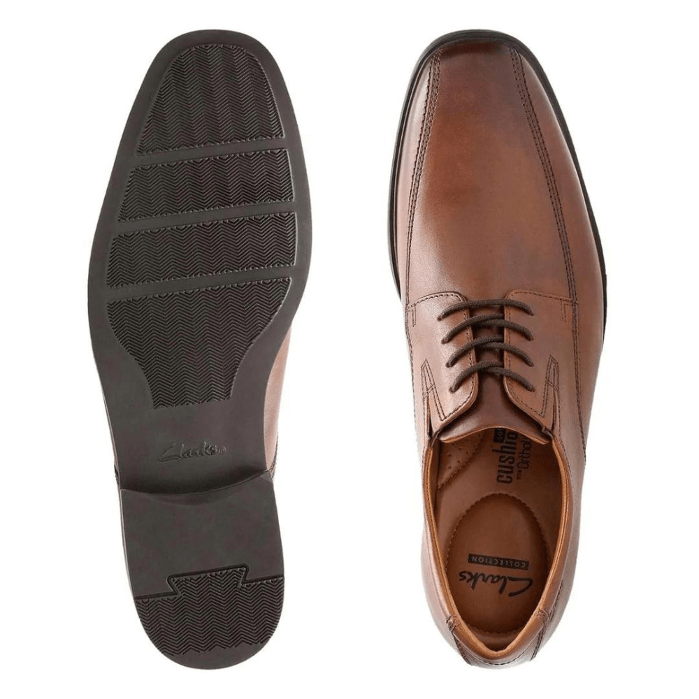 Clarks Tilden Walk Shoe 26130095